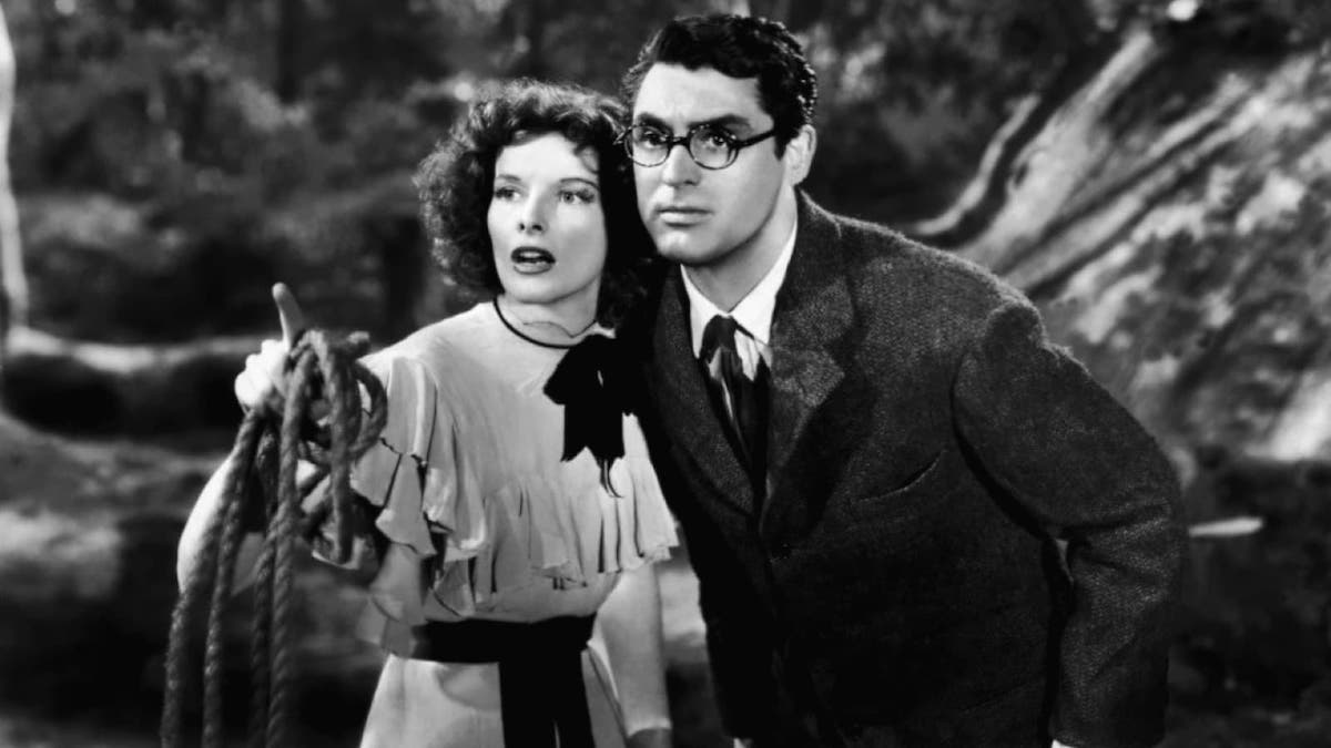 bringing up baby (1938)