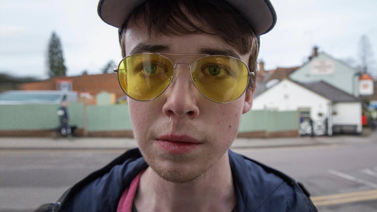 black mirror - shut up and dance