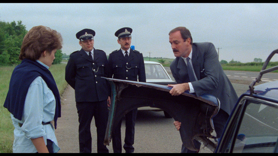 CLOCKWISE (1986) • Frame Rated