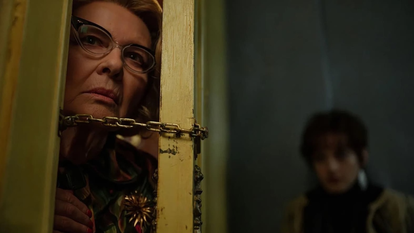 APARTMENT 7A (2024)
