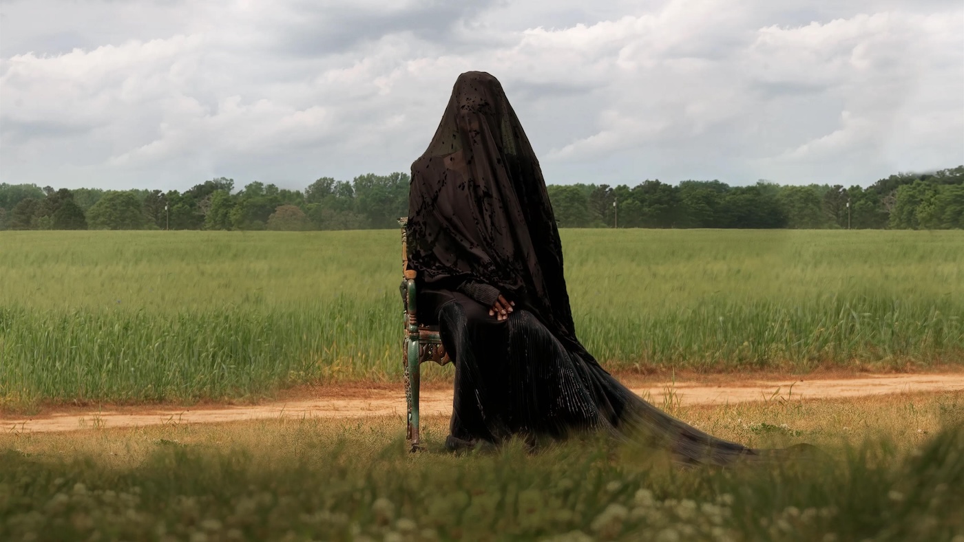 THE WOMAN IN THE YARD (2025)