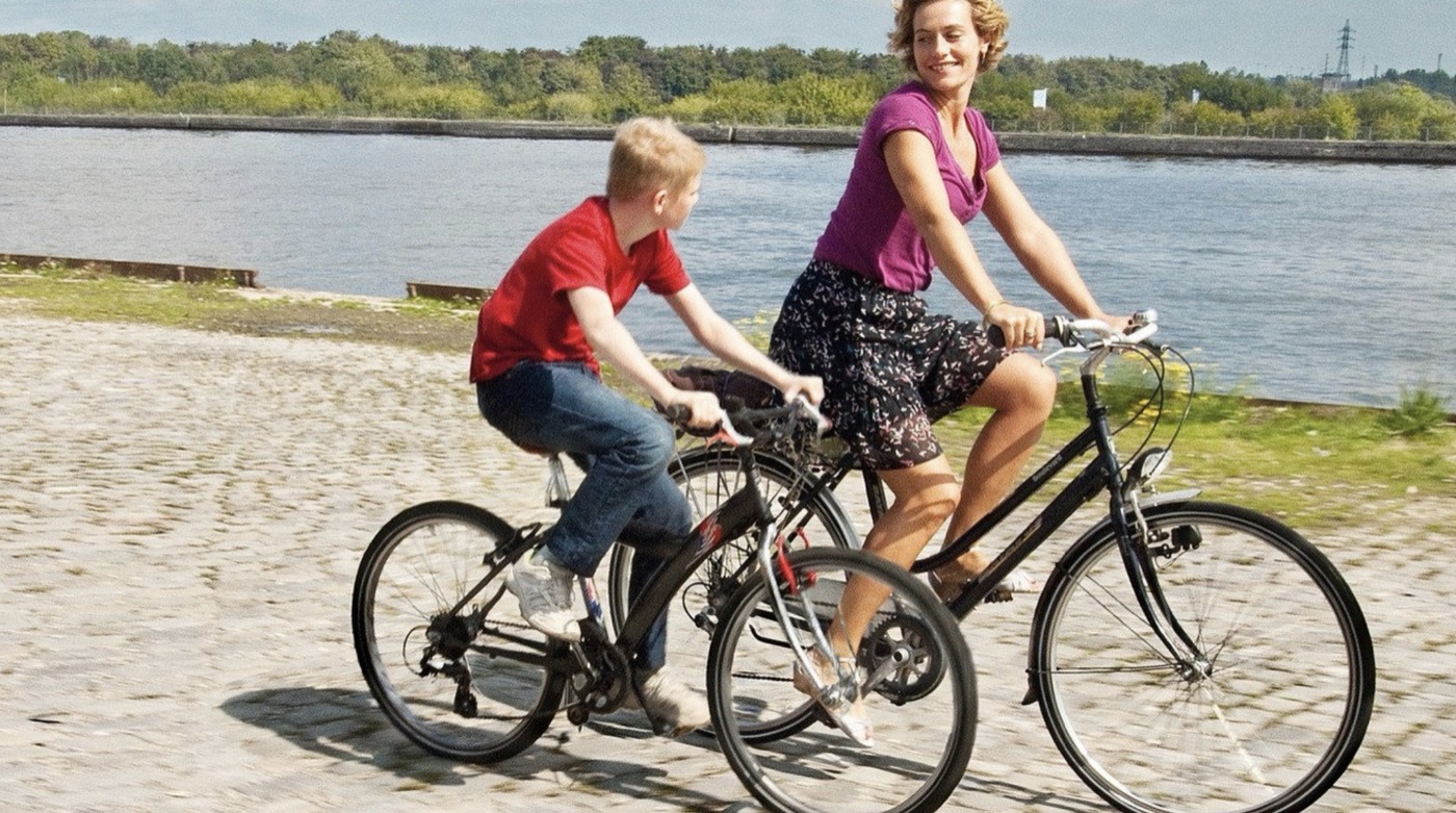 THE KID WITH A BIKE (2011)